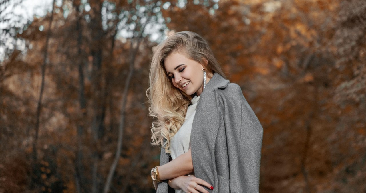 Efekt naturalnego blondu bez zniszczeń. Odkryj rewolucyjną metodę Air Touch /Dima Valkov /pexels.com