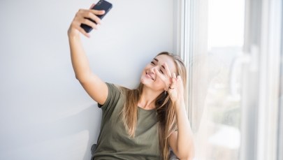 Efekt selfie? Coraz więcej pacjentów popada w dysmorfofobię 