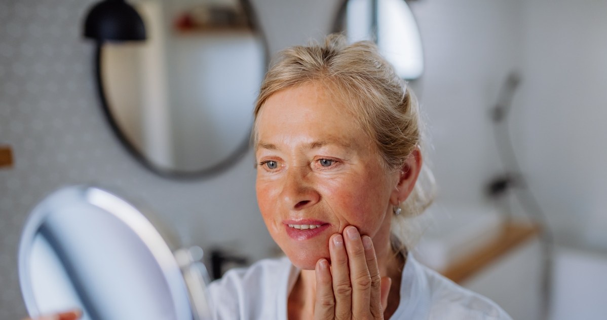 Efekt wygładzonej skóry po domowym "botoksie" z żelatyny i mleka /123RF/PICSEL