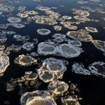 Efektowne zjawiska lodowe na rzekach. Ludzie łapią za aparaty