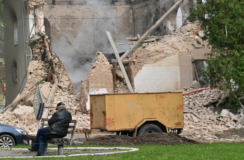 Efekty ataku irańskiego drona na budynek w Kijowie /East News
