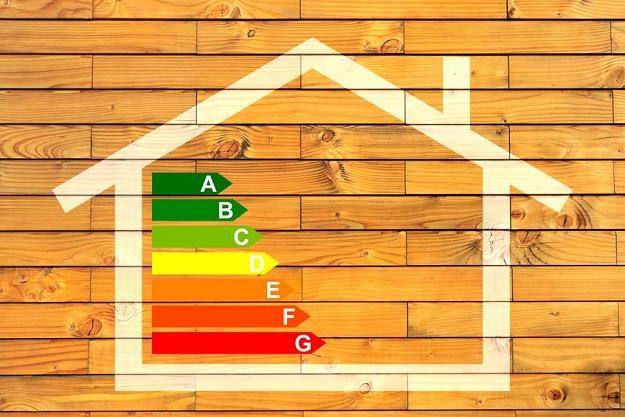 Efektywność energetyczna polskich domów jest na niskim poziomie /&copy;123RF/PICSEL