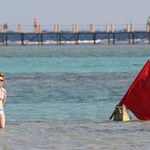 Egipt: Znowu zamknięte plaże, strach przed rekinami