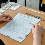 Egzamin ósmoklasisty 2022. Co zrobić, jeśli zachorujesz albo się spóźnisz?