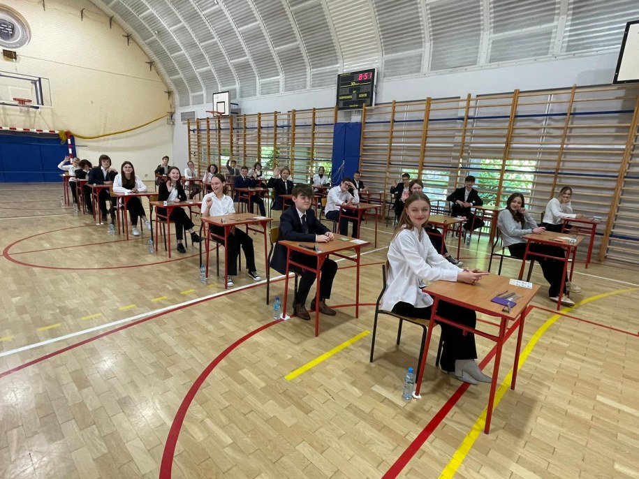 Egzamin ósmoklasisty 2023 z matematyki. Prywatna Szkoła Podstawowa im. Królowej Jadwigi /Krzysztof Kot /RMF FM