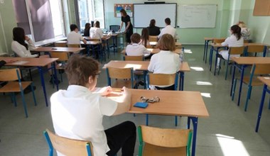 Egzamin ósmoklasisty 2025 z matematyki. Sprawdź arkusz CKE z rozwiązaniami