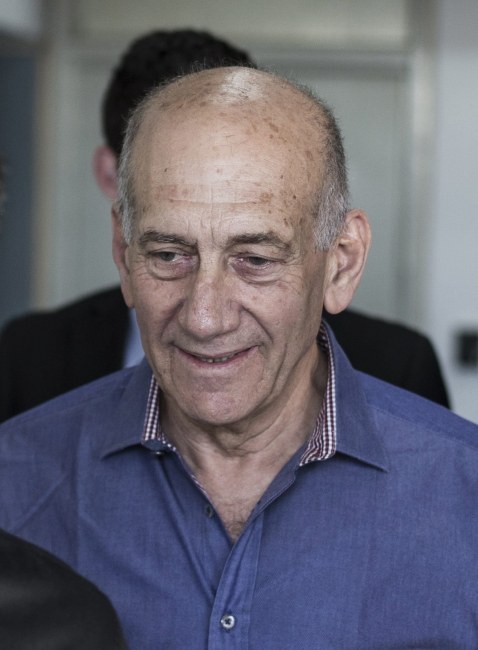 Ehud Olmert /OLIVER WEIKEN / POOL /PAP/EPA
