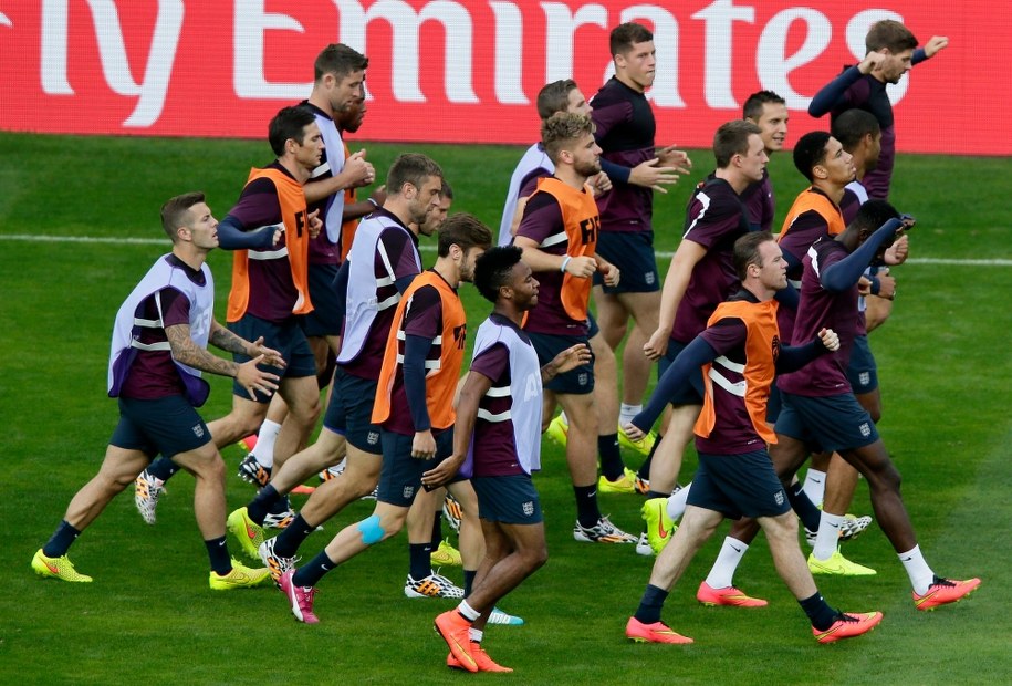 Ekipa Anglii w czasie treningu /DENNIS M. SABANGAN /PAP/EPA