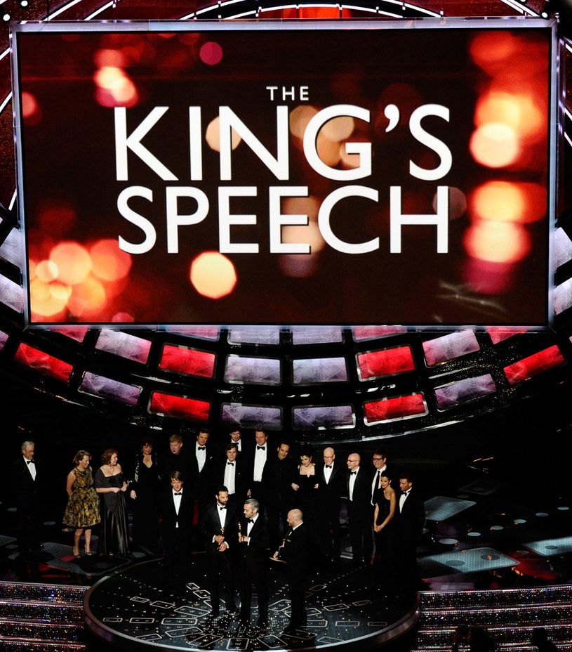 Ekipa "Jak zostać królem" po otrzymaniu Oscara za najlepszy film /Kevin Winter /Getty Images