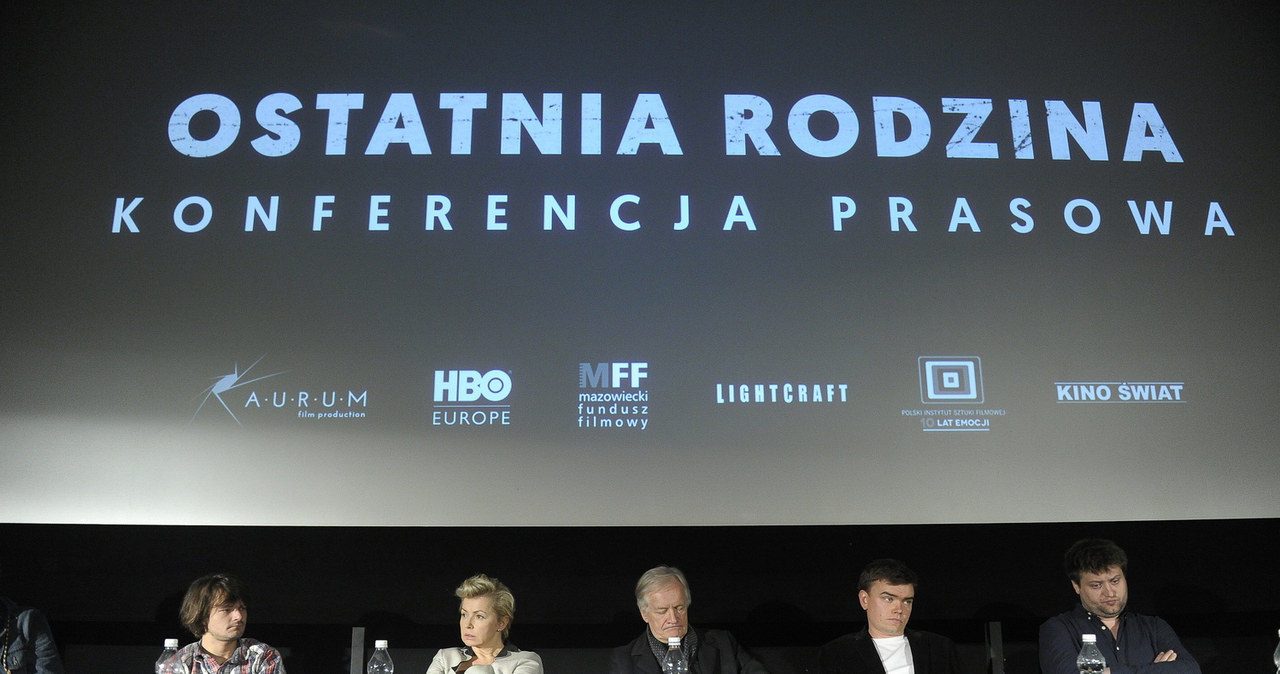 Ekipa na konferencji prasowej filmu "Ostatnia rodzina" /AKPA