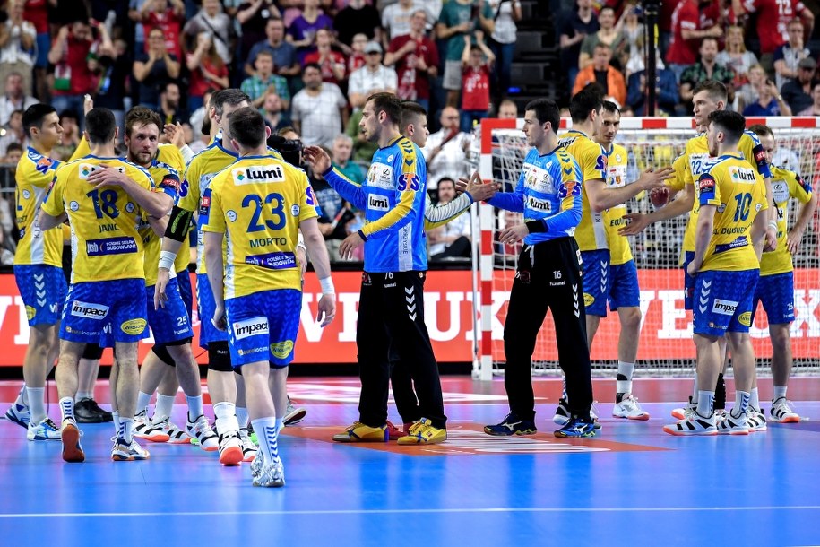 Ekipa PGE VIVE Kielce po meczu /Sascha Steinbach /PAP/EPA