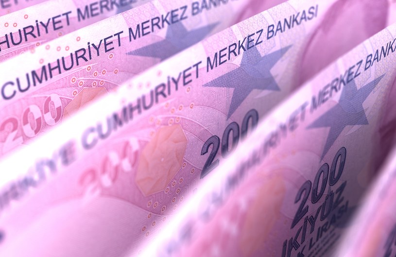 Ekonomiści Commerzbanku twierdzą, że potencjalna deprecjacja waluty Turków "nie ma limitu" /123RF/PICSEL