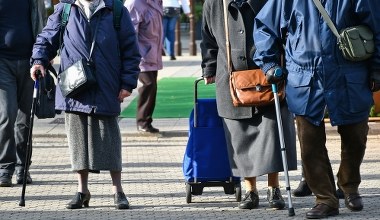 Ekonomiści mają receptę na redukcję deficytu. To m.in. wyższy wiek emerytalny 