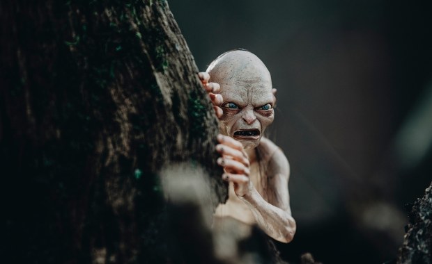 Ekranizacja "Władcy Pierścieni" od kuchni. Wypadek aktora pokrzyżował plany reżysera