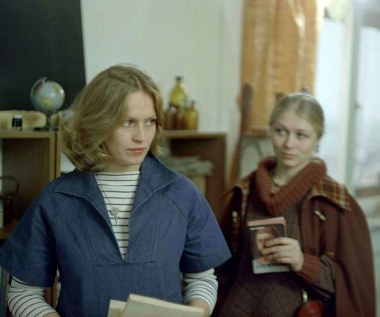 Ekranowym debiutem Iwony Bielskiej był film "Znaki zodiaku" (1978) w reżyserii Gerarda Zalewskiego, będący psychologicznym dramatem podejmującym - poprzez perypetie uczuciowe studentki (Bielska gra Martę, studentkę ostatniego roku prawa Uniwersytetu Poznańskiego) - problemy wchodzenia w dorosłe życie.