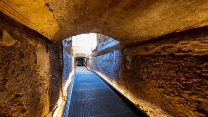 "Ekskluzywne i chronione przejście". Sekretny tunel otwarty