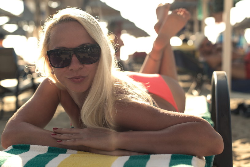 Ekspaci swobodnie korzystają w wolnych chwilach z tego, co oferuje im Dubaj. Plaże i kurorty, kluby nocne są tu oblegane nawet w dni powszednie /123RF/PICSEL