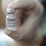 Eksperci amerykańskiej komisji poparli zatwierdzenie szczepionki Pfizera dla dzieci
