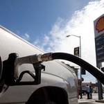 Eksperci: Dobra informacja dla kierowców, ceny paliwa będą spadać