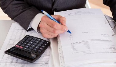 Eksperci: Firmy przestaną zaniżać swoje listopadowe dochody