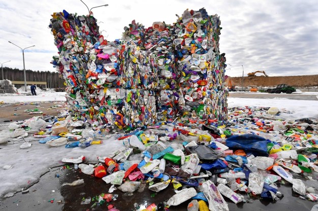 Eksperci: Mówienie o mafii śmieciowej nie jest przesadzone /VIKTOR DRACHEV /PAP/EPA