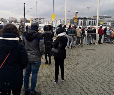 Eksperci o skutkach wojny: Trzeba hamować panikę wśród konsumentów, bo to nakręci dodatkową drożyznę w sklepach