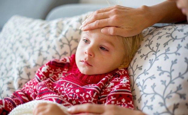 Eksperci ostrzegają: Adenowirus odporniejszy niż grypa! Jak się chronić?