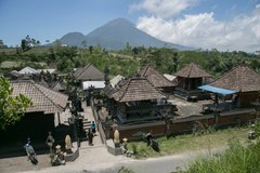 Eksperci ostrzegają przed "nieuchronną" erupcją wulkanu Agung