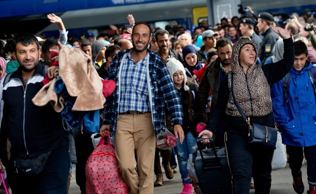 Eksperci: To nieprawda, że Polski nie stać na przyjęcie uchodźców