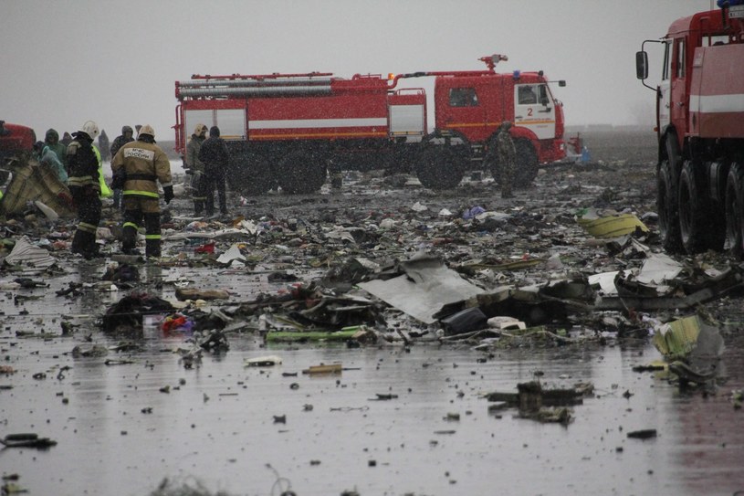 Eksperci wskazują na trzy ewentualne przyczyny katastrofy lotniczej w Rostowie /PAP/EPA
