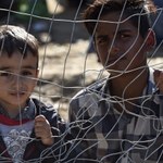 Ekspert: Dzieci uchodźców przechodzą piekło