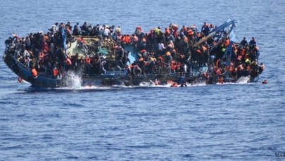 Ekspertka: Są sygnały, że Państwo Islamskie oferuje gangom bezpieczne kanały przerzutu uchodźców