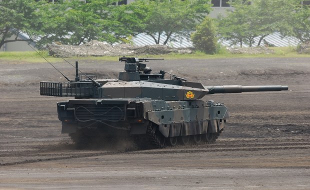 Eksplodował pocisk w najnowocześniejszym czołgu Typ 10. Nie żyje trzech żołnierzy