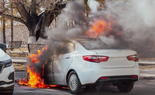 Eksplozja pod Rzymem: Samochody włoskiego dziennikarza i jego córki wysadzone w powietrze