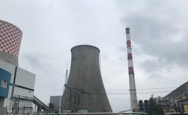 Eksplozja w Będzinie. Zobacz, jak runął gigantyczny komin