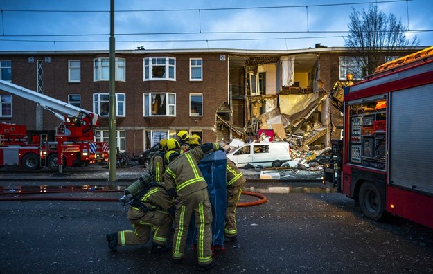 Eksplozja w Hadze - zawalił się 3-piętrowy budynek /Freek van den Bergh /PAP/EPA