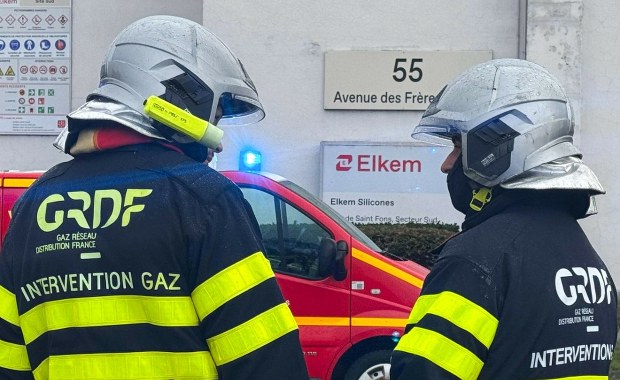 Eksplozja w zakładach chemicznych. Dwie osoby poważnie ranne