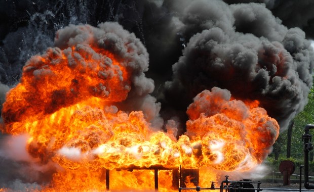 Eksplozje na przedmieściach Wilna. Płoną wagony z gazem kupionym w Orlenie