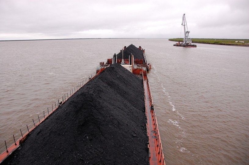 Eksport rosyjskiego węgla do Indii wyhamował /123RF/PICSEL