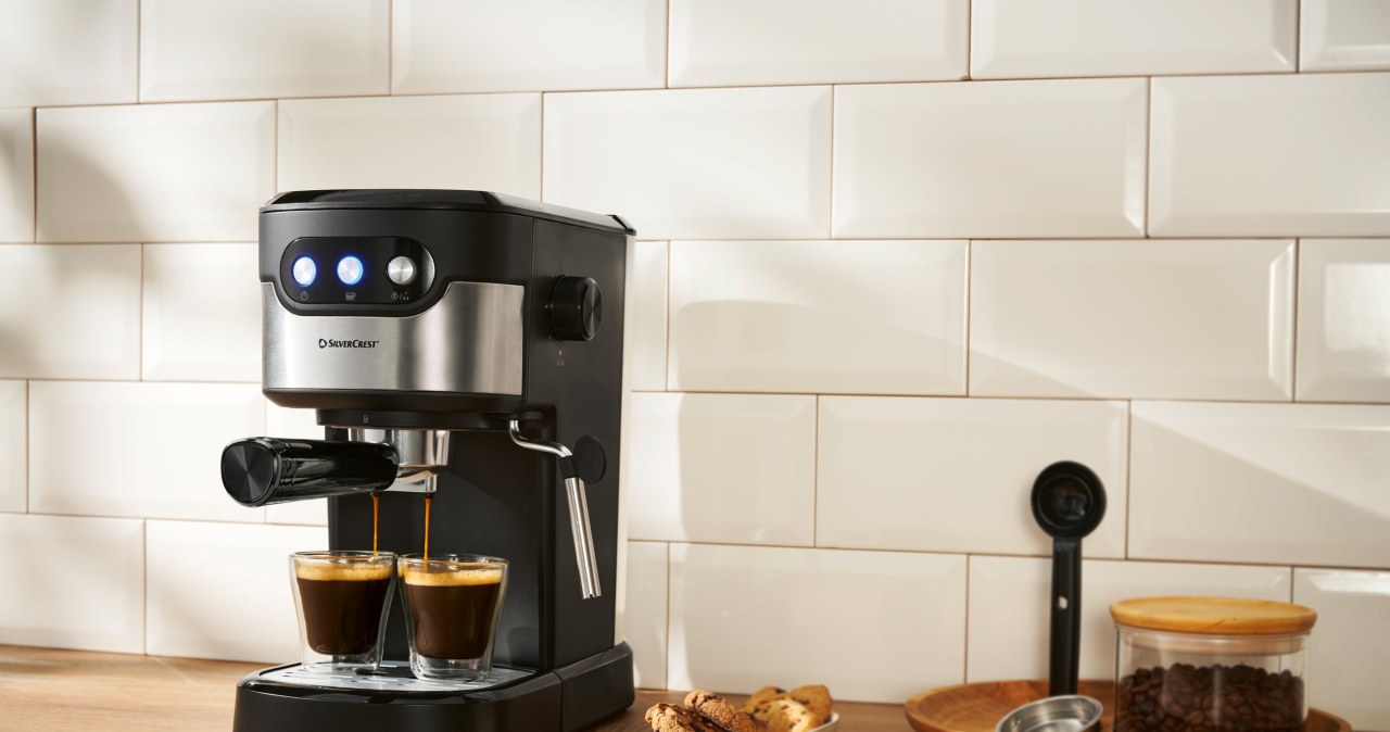 Ekspres kolbowy Silvercrest z Lidla – idealna kawa o poranku /Lidl - materiały prasowe /INTERIA.PL