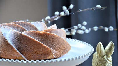 Ekspresowa babka, mazurek bez pieczenia. Przepisy dla zabieganych