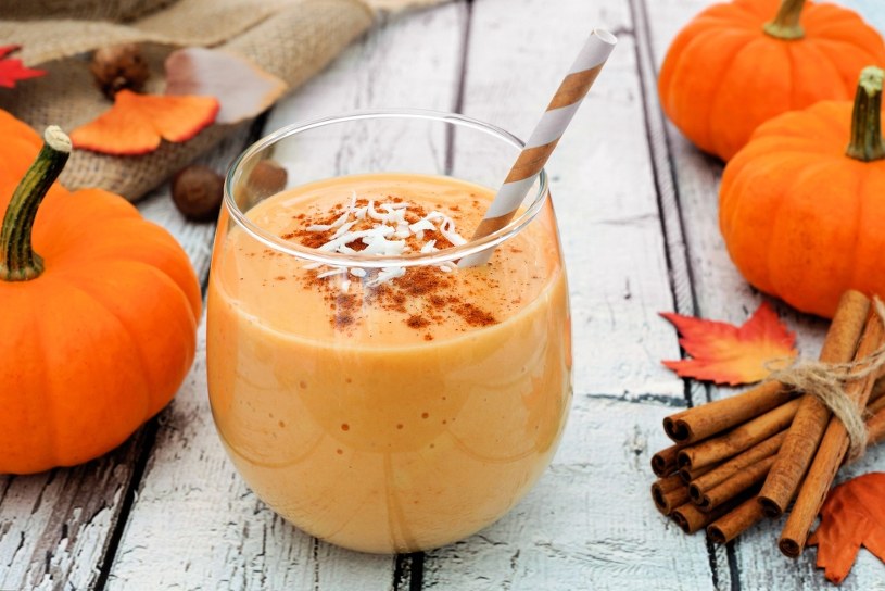 Ekspresowe smoothie z sezonowych składników. Spali oponkę bez żmudnego wysiłku
