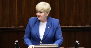 Ekspresowy termin badania dla posłanki KO. Zwykli pacjenci czekają niemal dwa lata