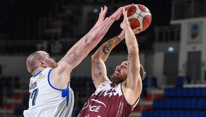 Ekstraklasa koszykarzy. Trener Zawadka: Poprawiliśmy grę na desce