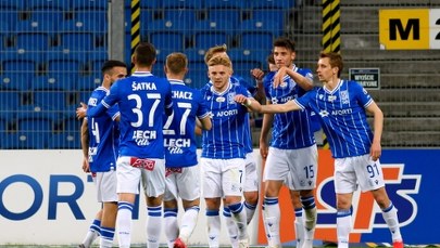 Ekstraklasa piłkarska: Lech pokonuje Pogoń 