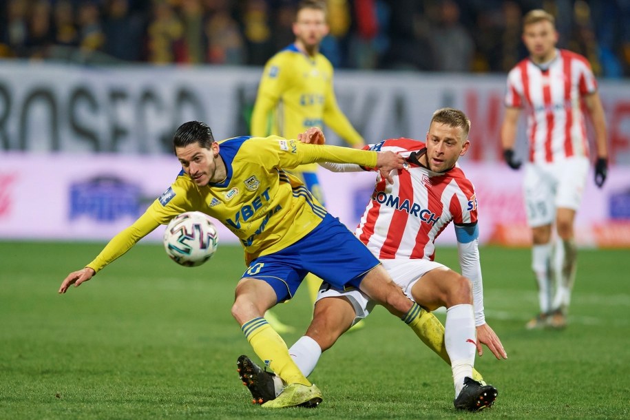 Ekstraklasa piłkarska - liga wróciła po zimowej przerwie, Cracovia liderem / 	Adam Warżawa    /PAP