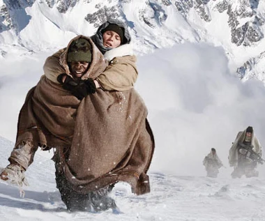 Ekstrema na trzech kontynentach