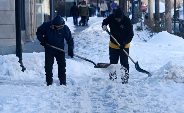 Ekstremalny atak zimy w USA. Nie żyje ponad 110 osób
