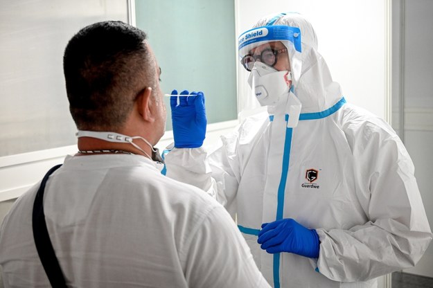 “El Mundo”: chińska wirusolog oskarża władze ChRL o doprowadzenie do pandemii /Sascha Steinbach /PAP/EPA