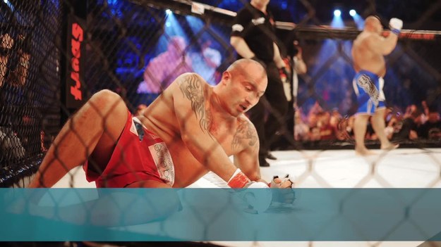 "El Testosteron" przegrał z Piechowiakiem na gali Fame MMA 6, która odbyła się mimo pandemii koronawirusa /x-news /